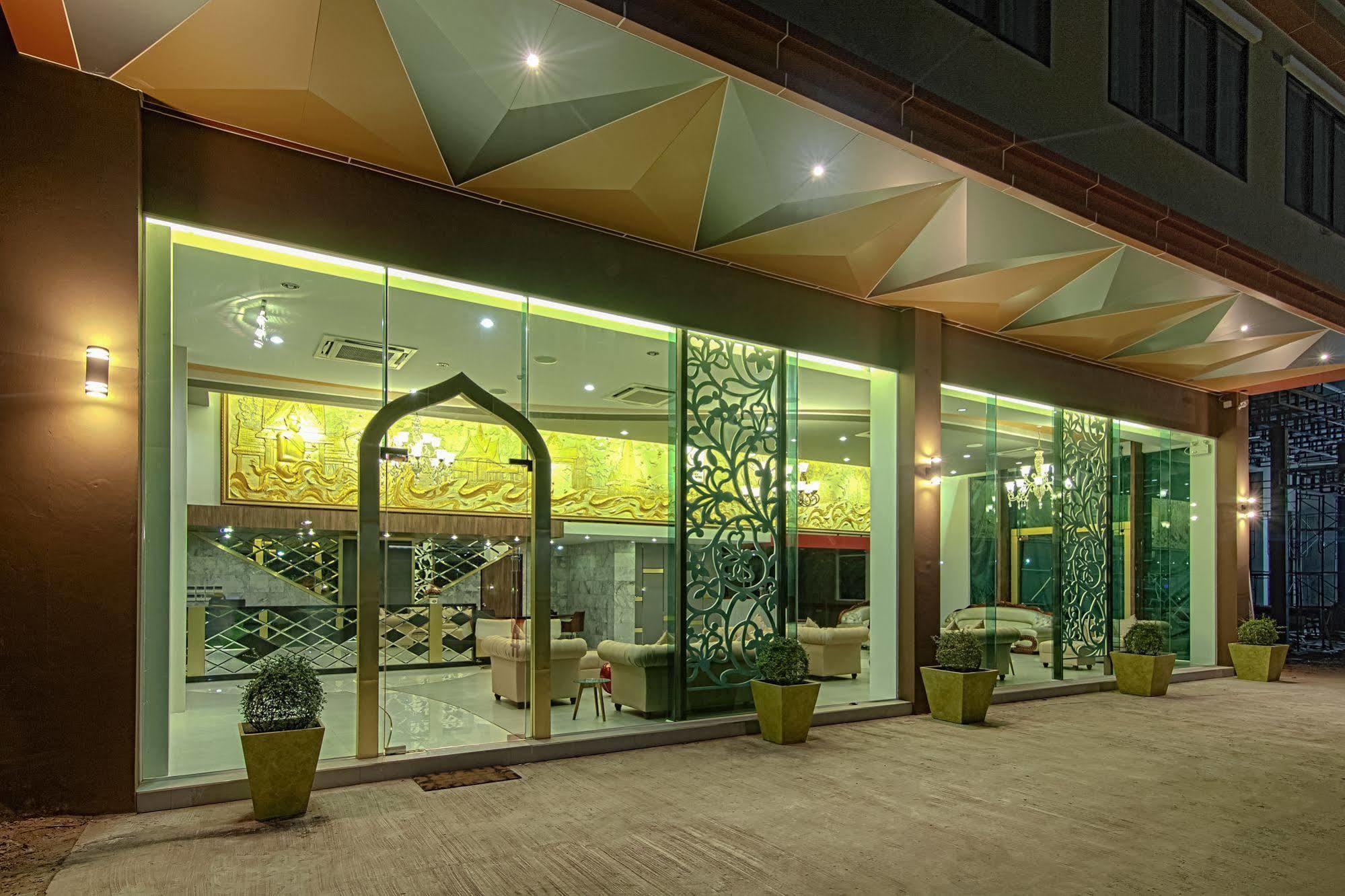 Gallery Design - Sha Extra Plus Sisaket Exterior photo